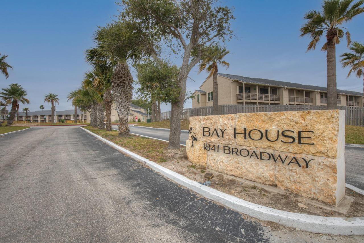 Fisherman Friend! - Coastal Condo - Views Await! Rockport Exterior photo