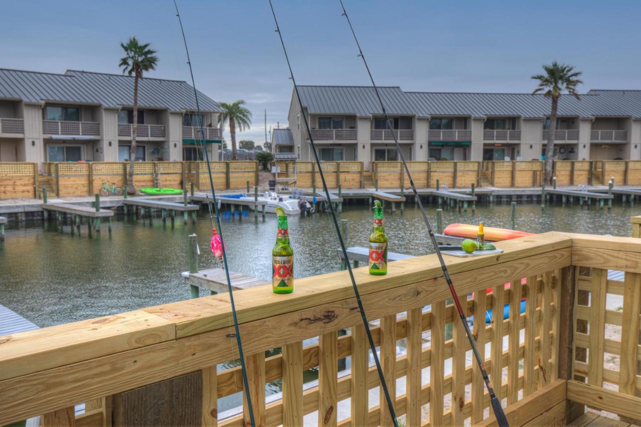 Fisherman Friend! - Coastal Condo - Views Await! Rockport Exterior photo